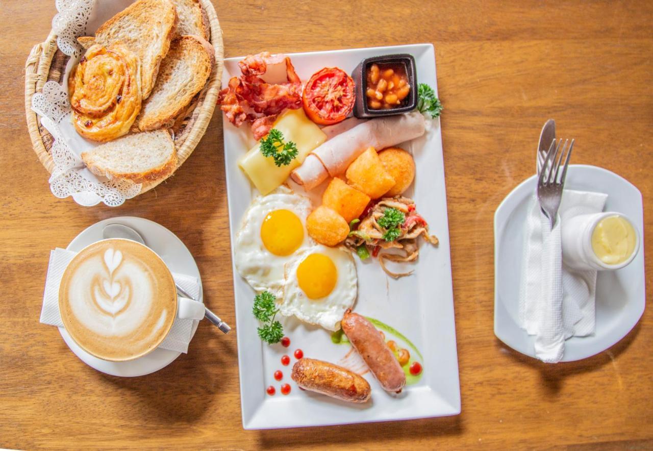 Le Petit Village Boutique Hotel & Spa 캄팔라 외부 사진
