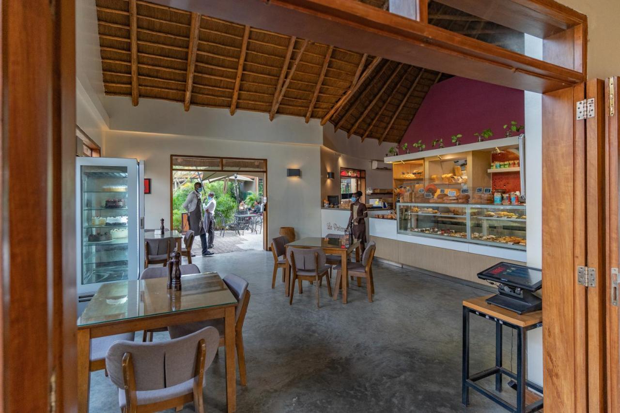 Le Petit Village Boutique Hotel & Spa 캄팔라 외부 사진
