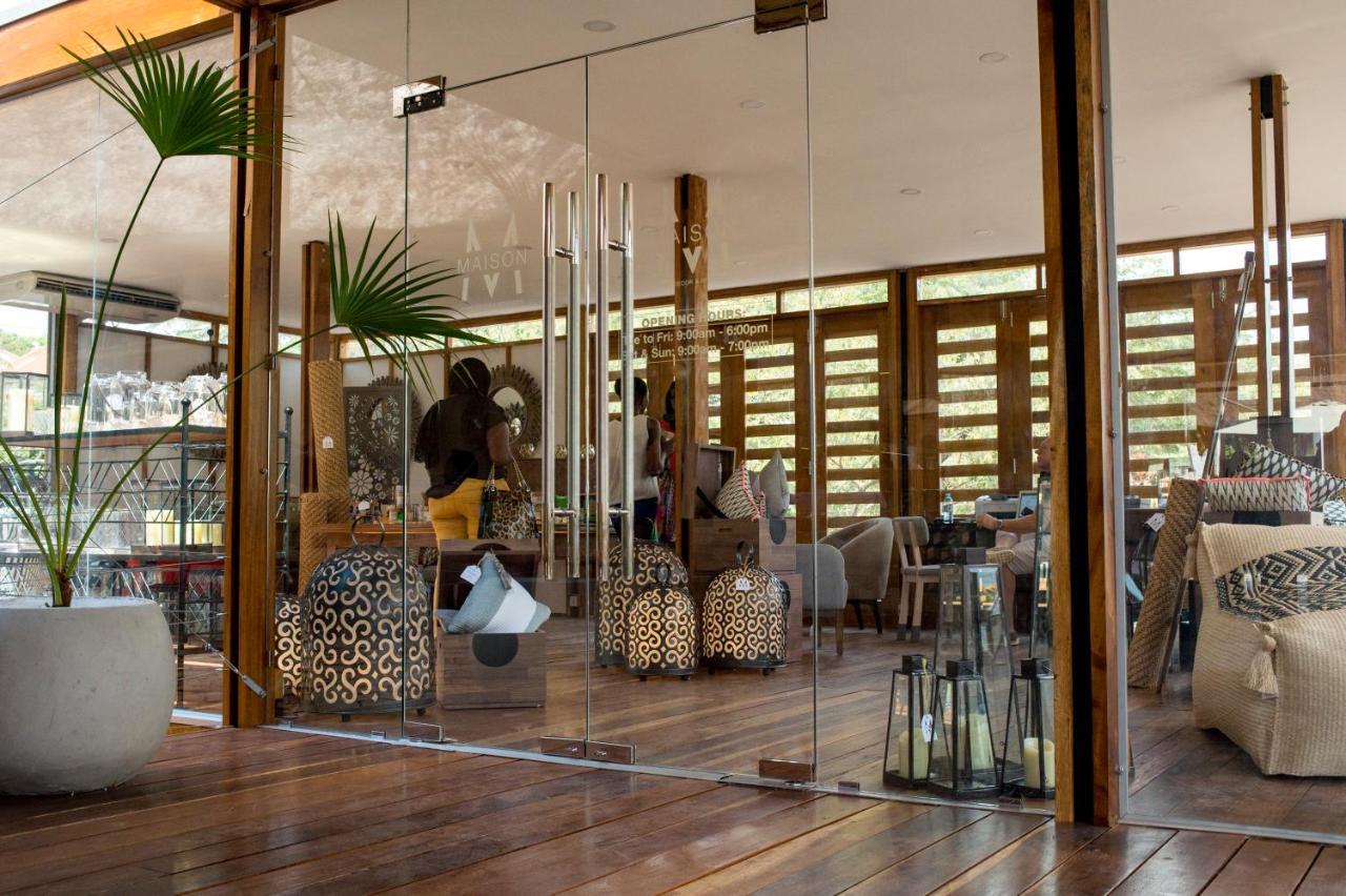 Le Petit Village Boutique Hotel & Spa 캄팔라 외부 사진