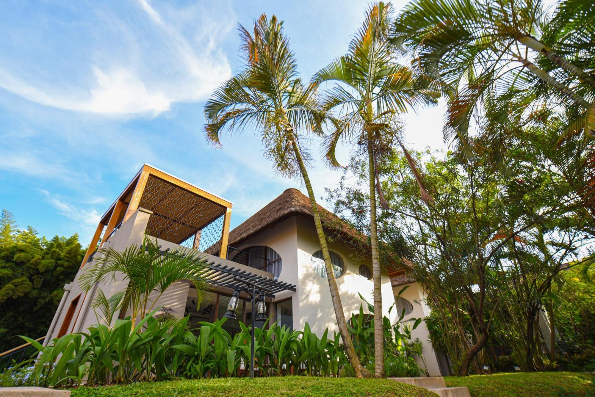 Le Petit Village Boutique Hotel & Spa 캄팔라 외부 사진